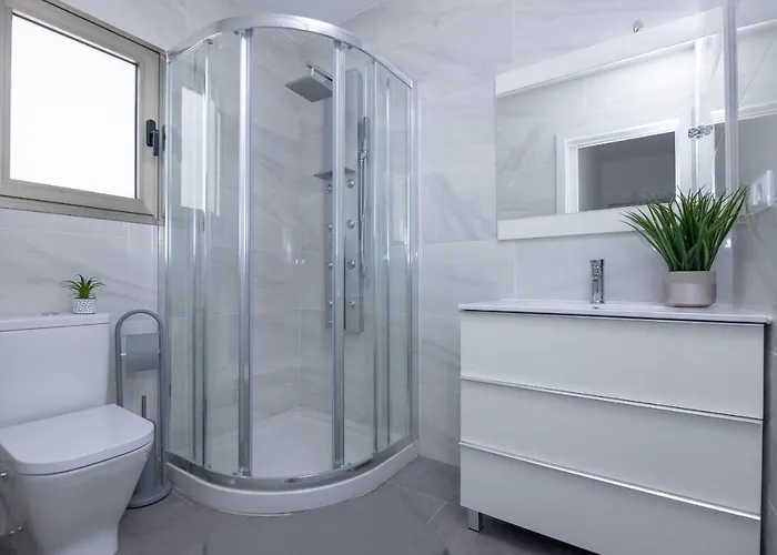 Poris 5 Beachfront By Holidays * Corralejo