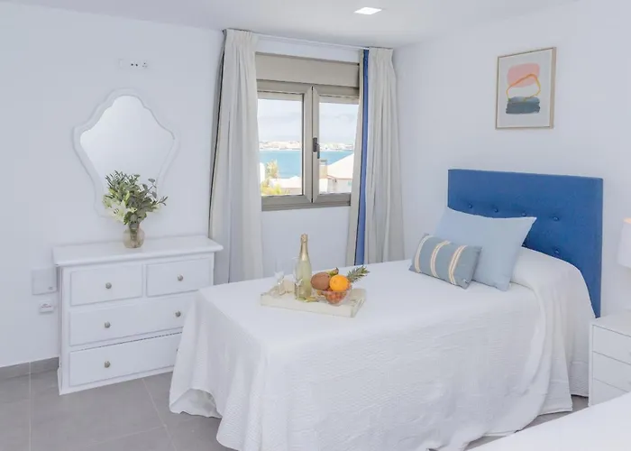 Poris 5 Beachfront By Holidays * Corralejo