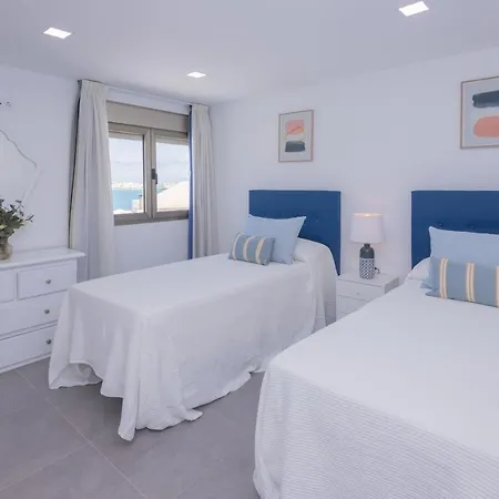 Poris 5 Beachfront By Holidays * Corralejo